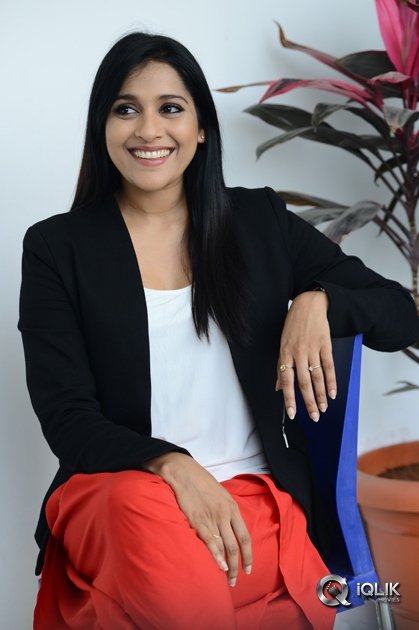 Rashmi-Gautam-Interview-About-Next-Nuvve-Movie